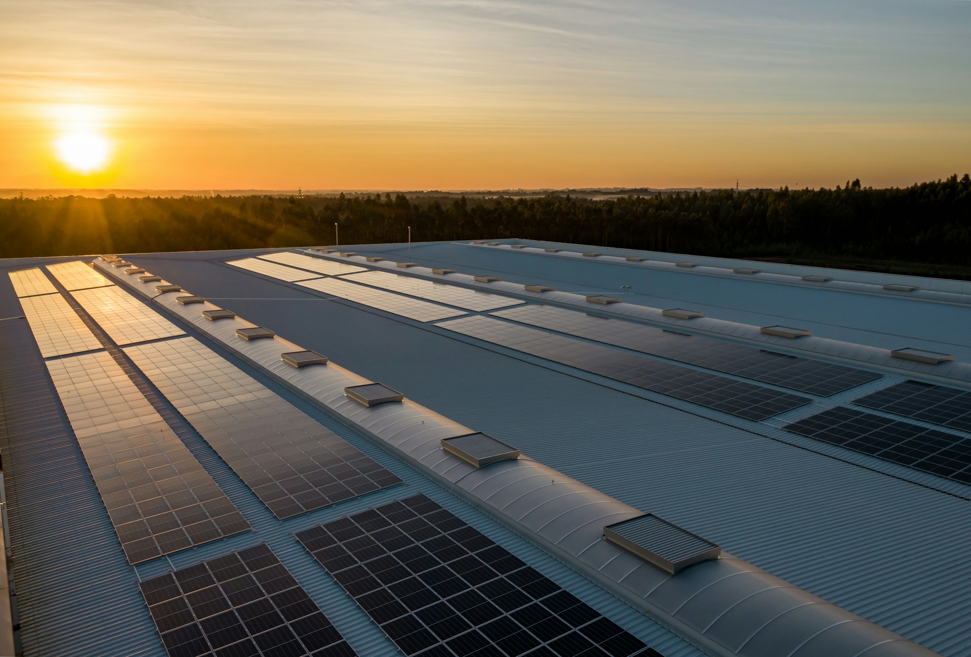 Commercial rooftop solar array